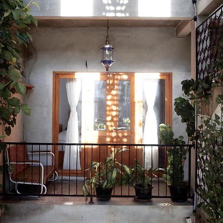 Pawon Cokelat Guesthouse Yogyakarta Ngoại thất bức ảnh