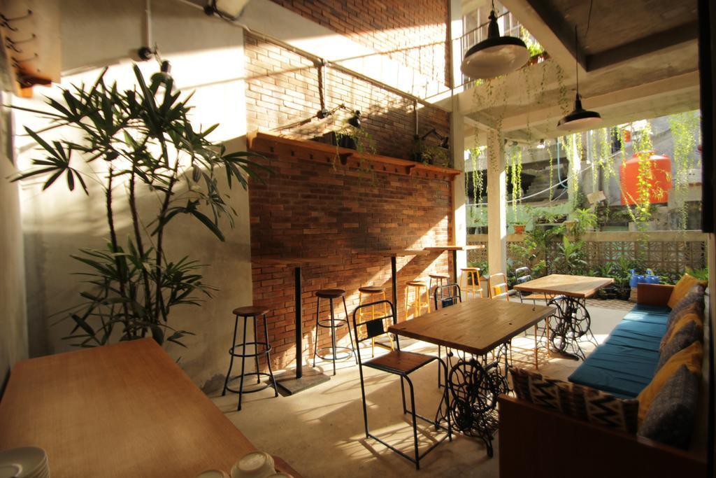 Pawon Cokelat Guesthouse Yogyakarta Ngoại thất bức ảnh
