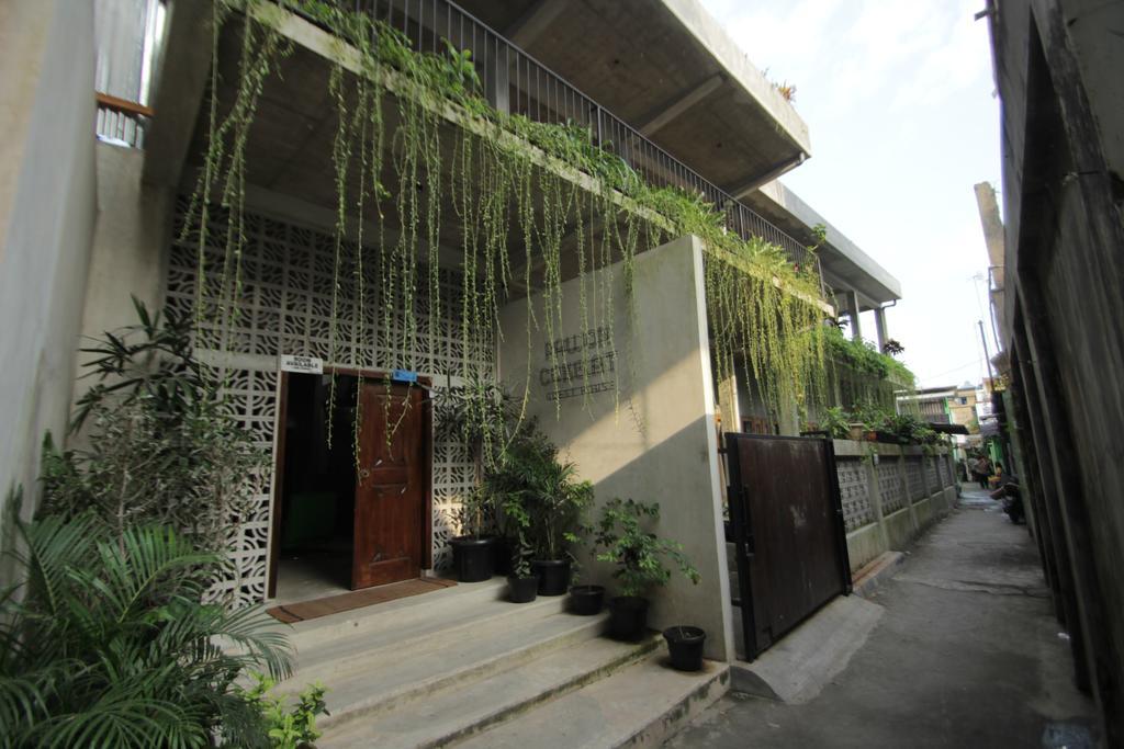 Pawon Cokelat Guesthouse Yogyakarta Ngoại thất bức ảnh