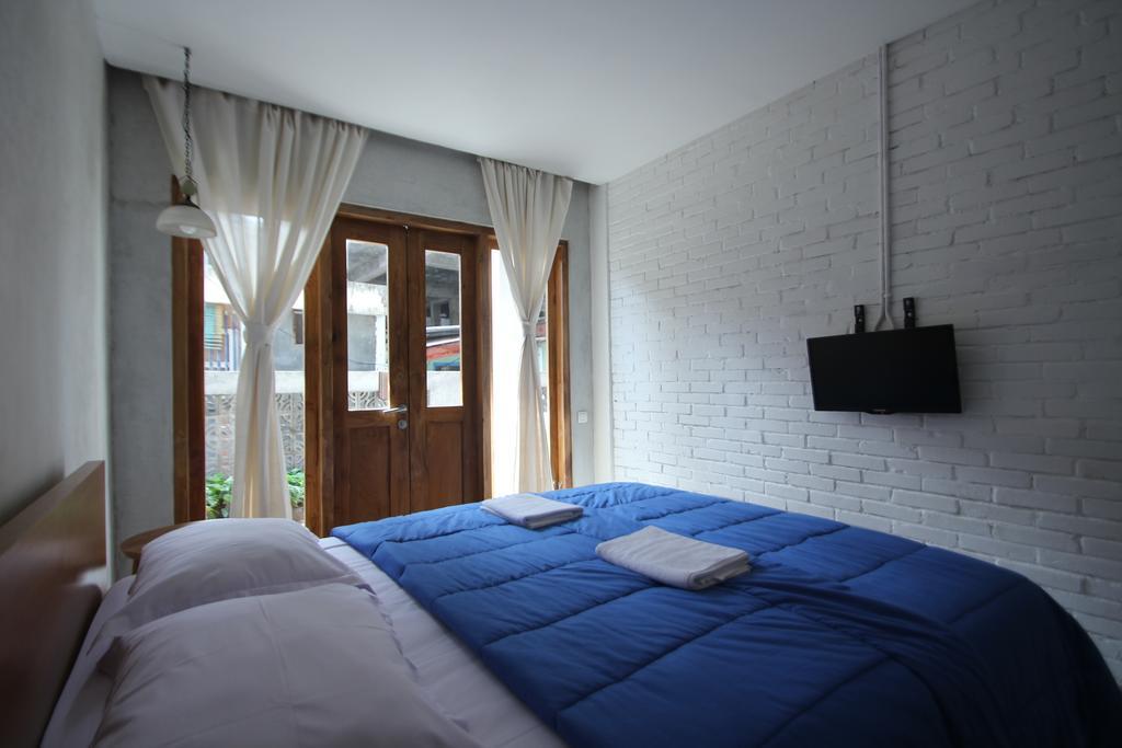 Pawon Cokelat Guesthouse Yogyakarta Phòng bức ảnh