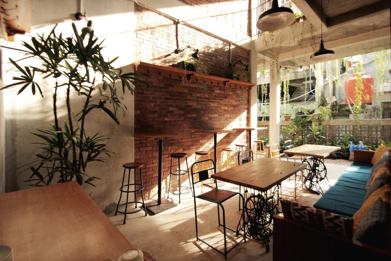 Pawon Cokelat Guesthouse Yogyakarta Ngoại thất bức ảnh